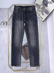LV sz29-42 8qxLV7720