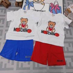 Moschino sz73-150 07